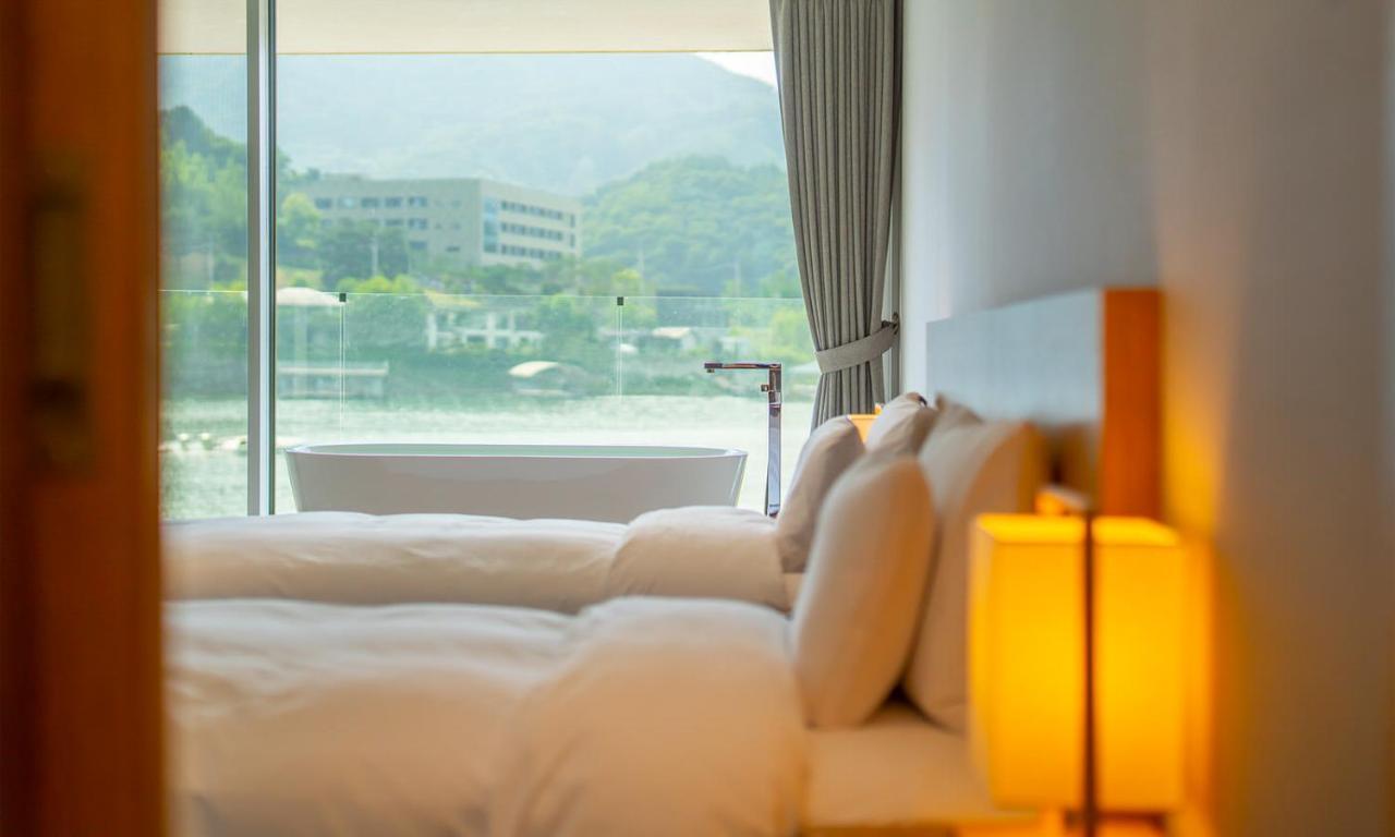 Gapyeong Suiteian Hotel&Resort Exterior photo