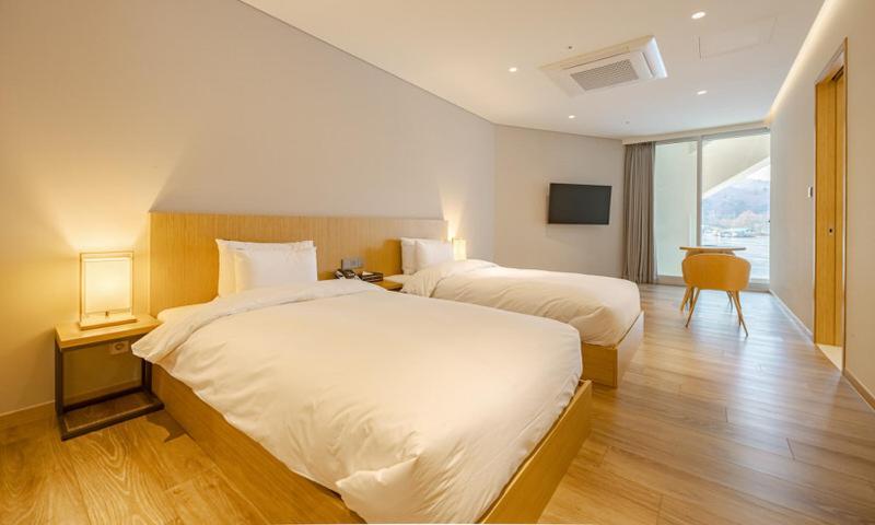 Gapyeong Suiteian Hotel&Resort Exterior photo