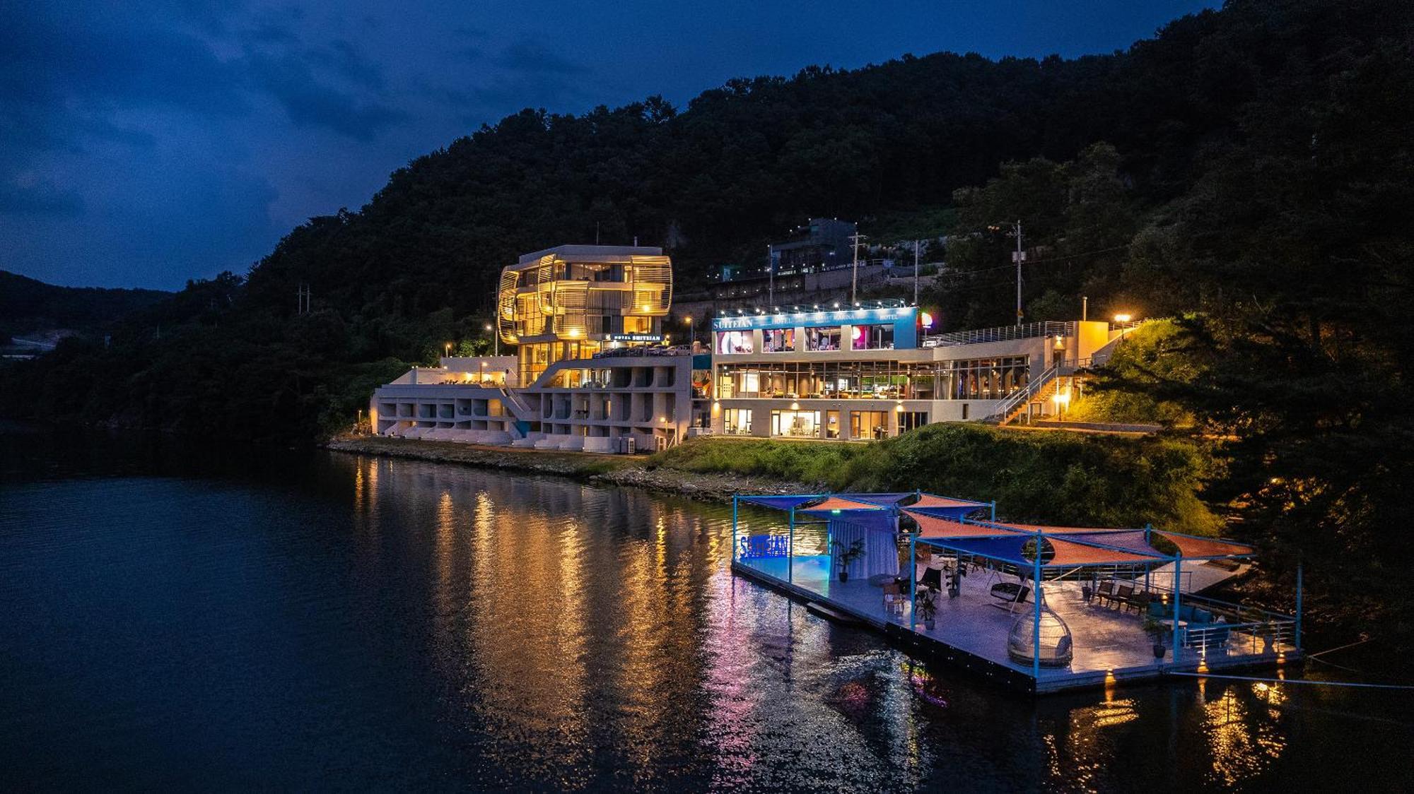 Gapyeong Suiteian Hotel&Resort Exterior photo